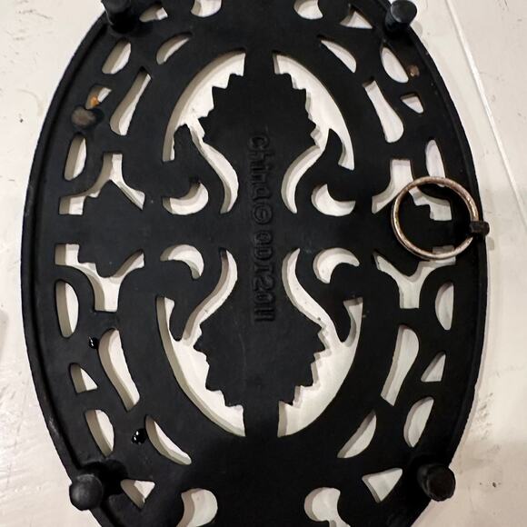 Vintage Black Cast Iron Oval Trivet with Scroll Motif - Picture 6 of 7